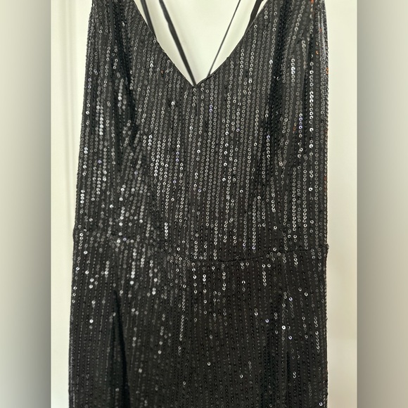 Lulu’s “Isn’t It Iconic Black” sequined wide leg jumpsuit. Never worn, has tags - Picture 2 of 8